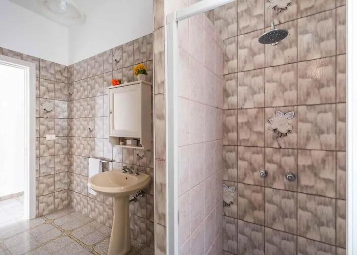 Sunny Haven In * Torre Lapillo