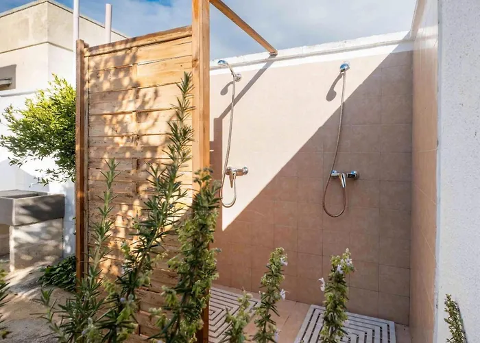 Sunny Haven In Villa