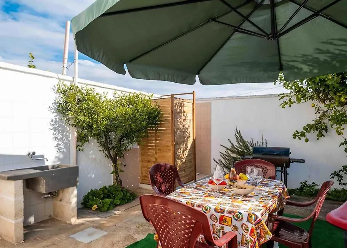 Sunny Haven In Villa *