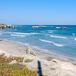 Sunny Haven In Villa Torre Lapillo