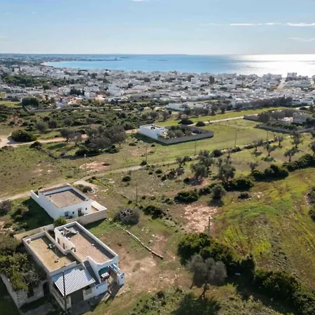 Villa Sunny Haven In Torre Lapillo